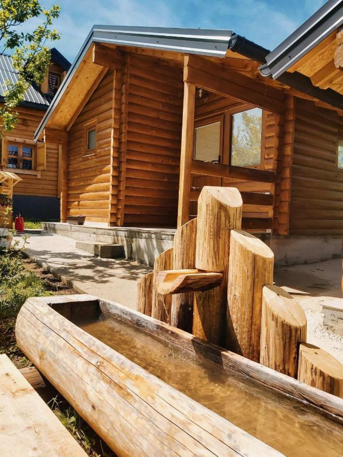 Holiday Bungalows With Pool Plav Exterior photo