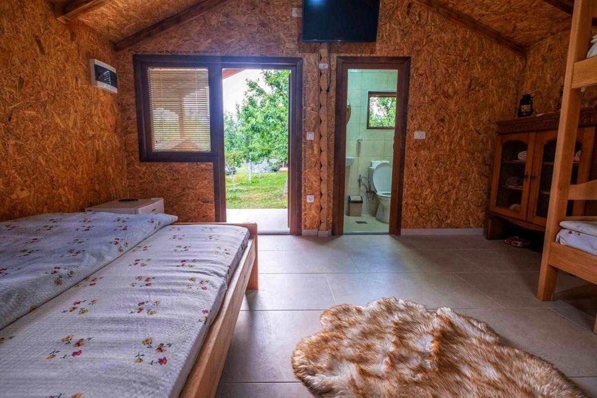 Holiday Bungalows With Pool Plav Exterior photo