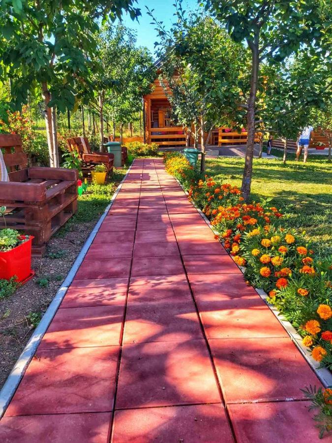 Holiday Bungalows With Pool Plav Exterior photo