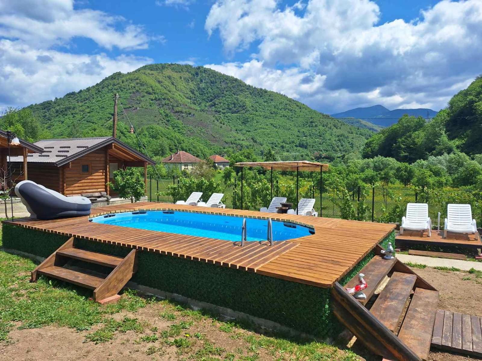 Holiday Bungalows With Pool Plav Exterior photo