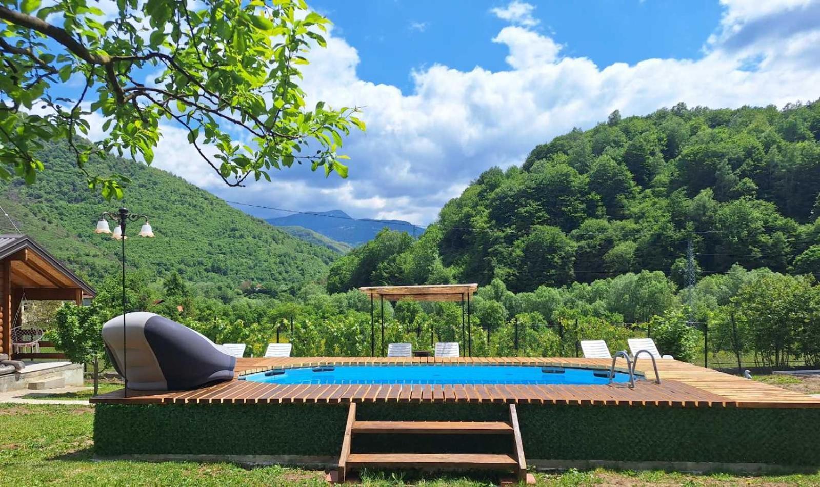 Holiday Bungalows With Pool Plav Exterior photo